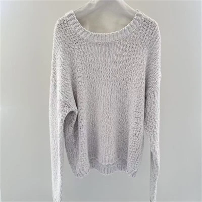 Minimalistiske kvinnedesigner topper