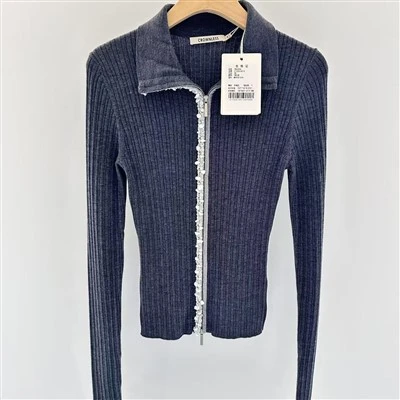 Trendy kvinnedesignerfrakk